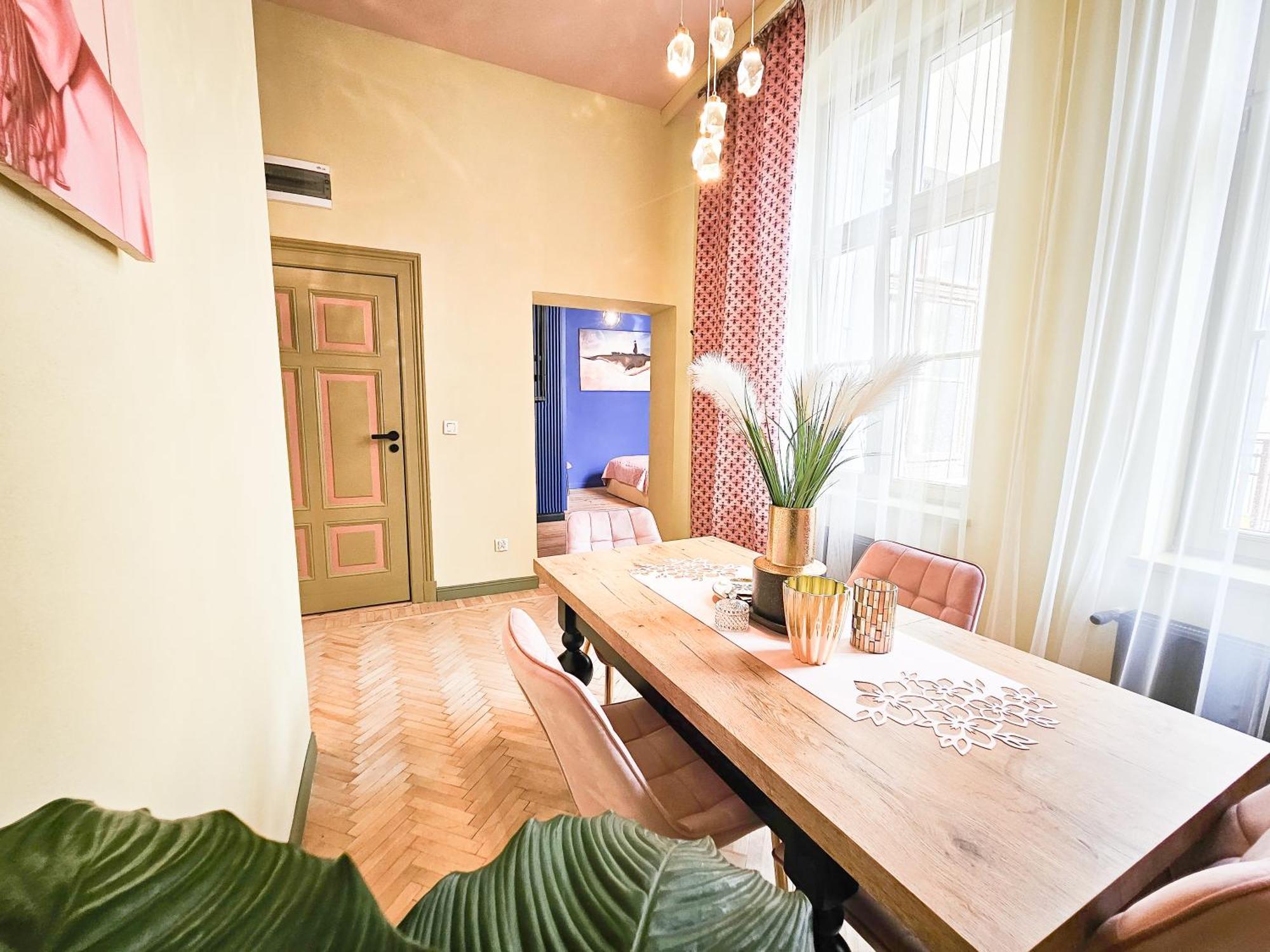 Butik Apartamenty Old Town Torun - Parking Luaran gambar